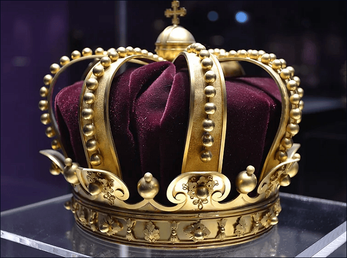 It All Depends On Who Is Wearing The Crown